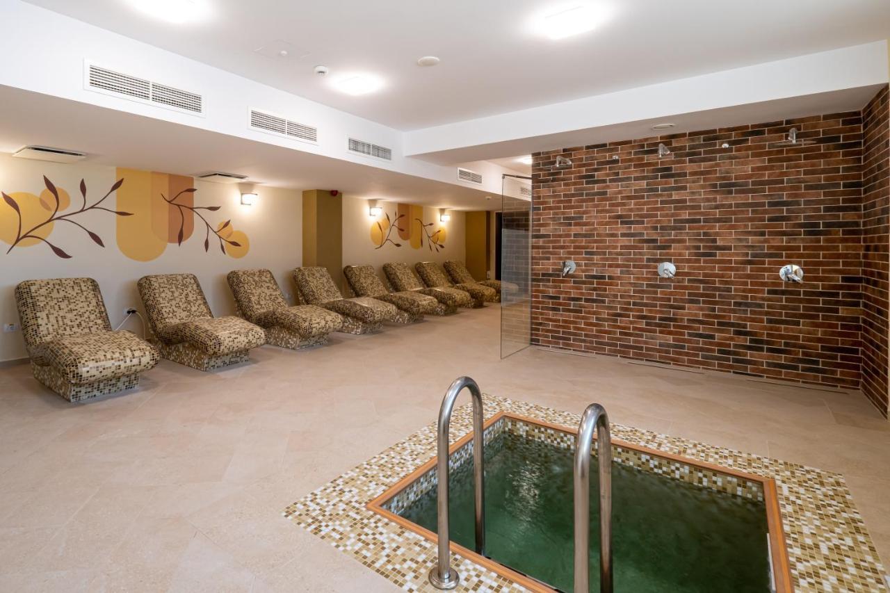 Fiald Hotel & Spa Bacău Eksteriør billede