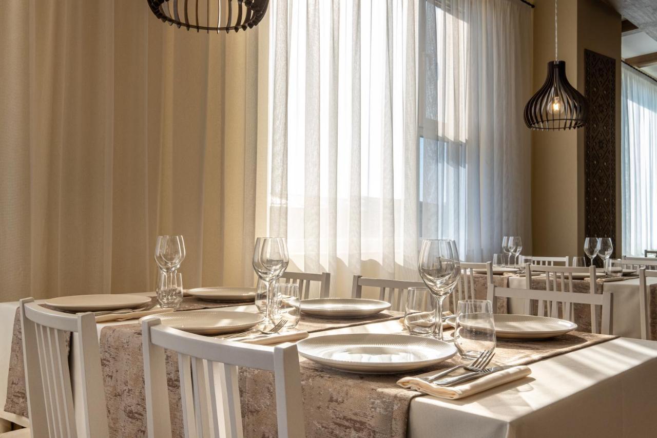 Fiald Hotel & Spa Bacău Eksteriør billede